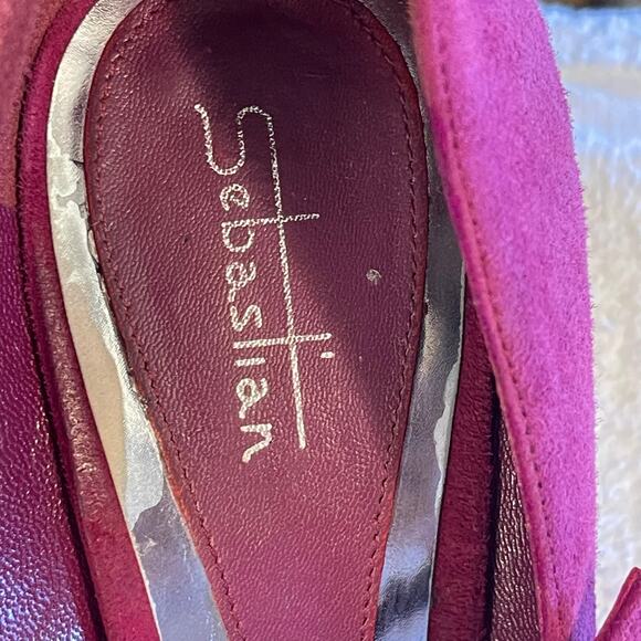 Sebastian Milano Pink Fuchsia Suede Pumps Shoes Crisscross Buckle Strap 8.5B - Picture 9 of 9